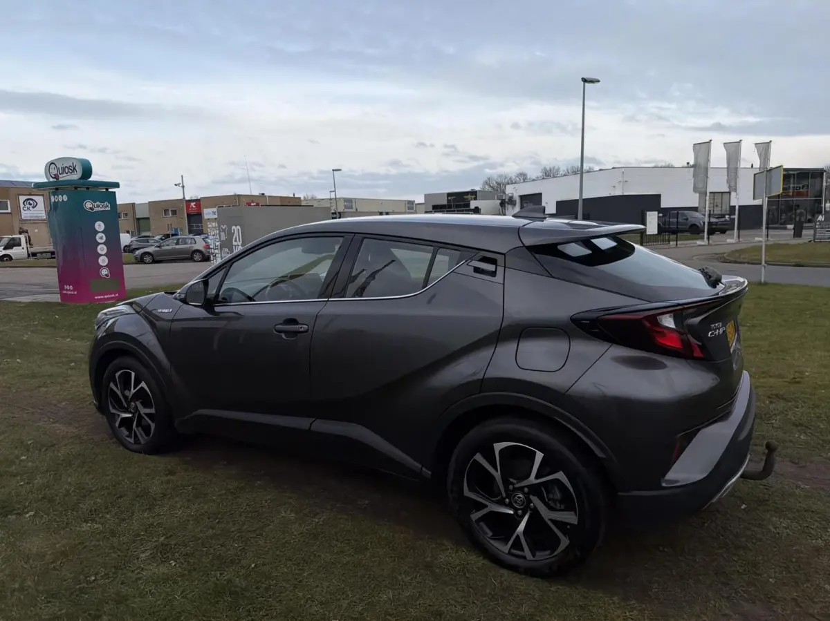 2.0 Hybrid Dynamic 184PK - NAVI/CAMERA/ACC/NAP