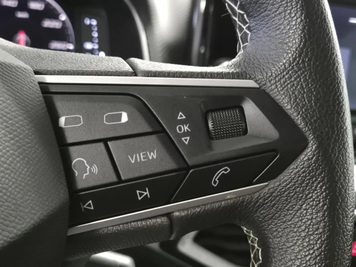 1.0 EcoTSI Style Business Connect | ECC | LM Velgen | Android Auto/ Apple CarPlay | Stoelverwarming |