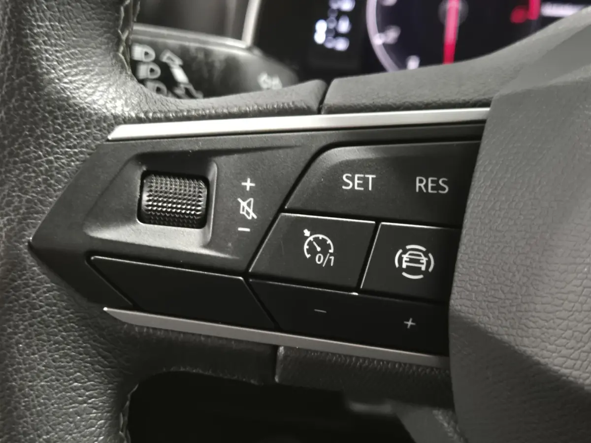 1.0 EcoTSI Style Business Connect | ECC | LM Velgen | Android Auto/ Apple CarPlay | Stoelverwarming |