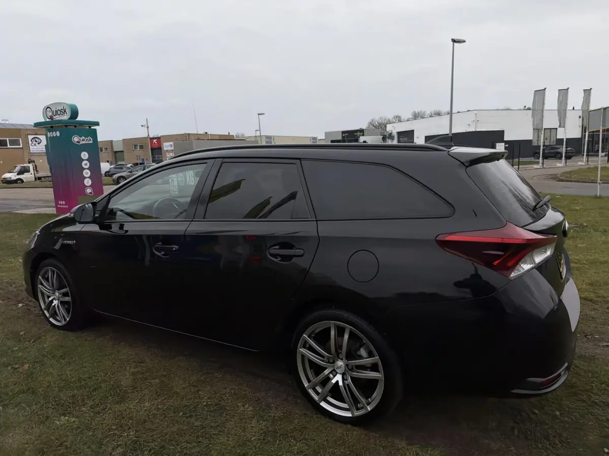 1.8 Hybrid Now - FACELIFT/NAVI/CARPLAY/NAP