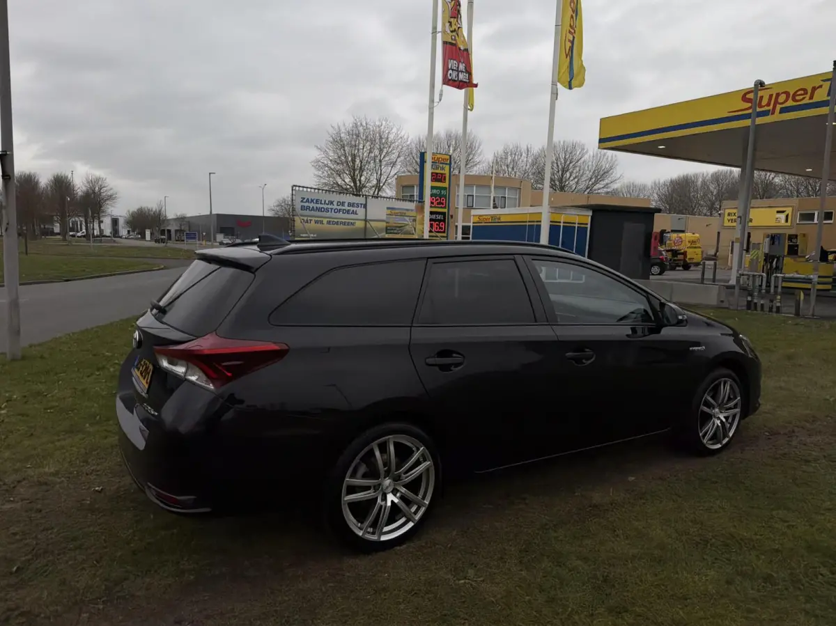 1.8 Hybrid Now - FACELIFT/NAVI/CARPLAY/NAP