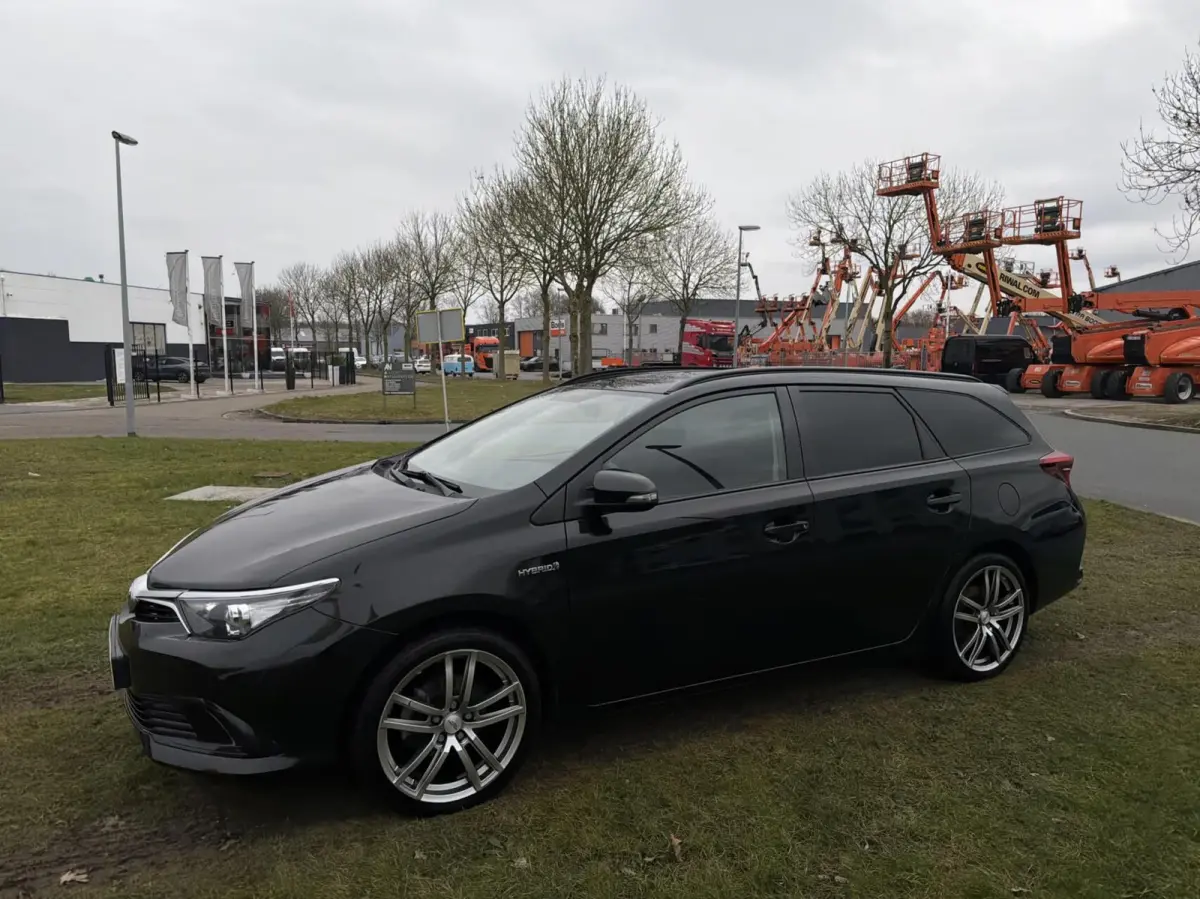 1.8 Hybrid Now - FACELIFT/NAVI/CARPLAY/NAP