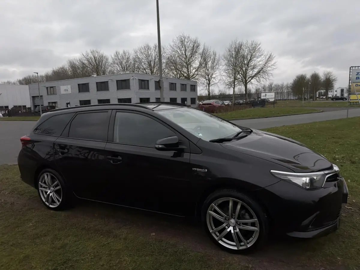 1.8 Hybrid Now - FACELIFT/NAVI/CARPLAY/NAP