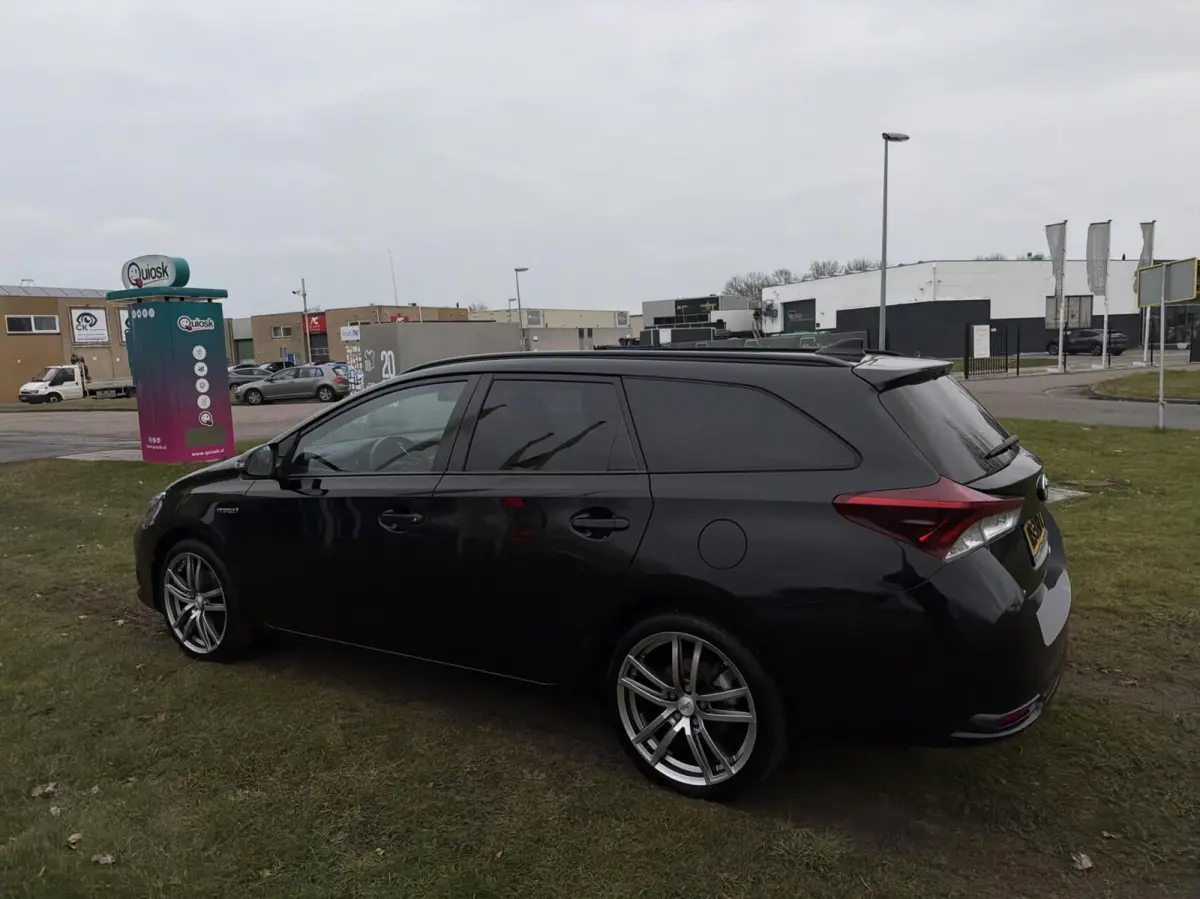 1.8 Hybrid Now - FACELIFT/NAVI/CARPLAY/NAP