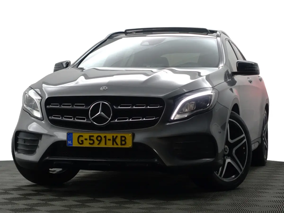 180 AMG Night Edition Aut- Panoramadak, Sfeerverlichting, Camera, Dynamic Select, Keyless, Xenon Led