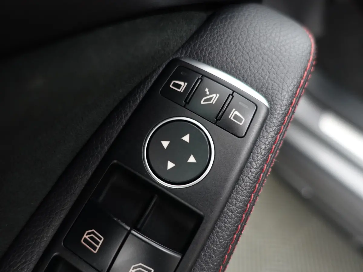 180 AMG Night Edition Aut- Panoramadak, Sfeerverlichting, Camera, Dynamic Select, Keyless, Xenon Led