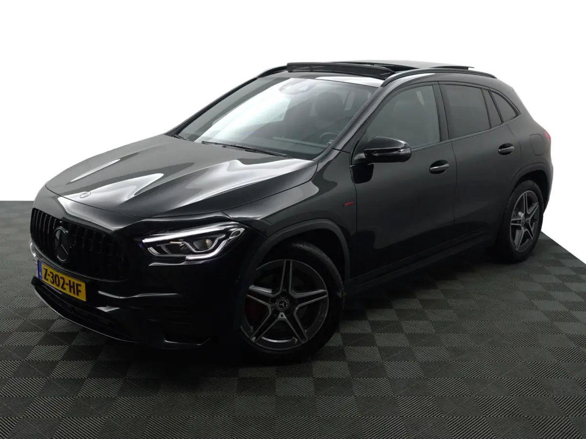 250 4MATIC AMG Night Edition Aut- NAP 12dkm, Panoramadak, Sfeerverlichting, Carplay, Xenon Led, Alcantara Sport Interieur