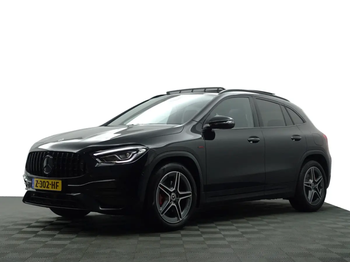250 4MATIC AMG Night Edition Aut- NAP 12dkm, Panoramadak, Sfeerverlichting, Carplay, Xenon Led, Alcantara Sport Interieur
