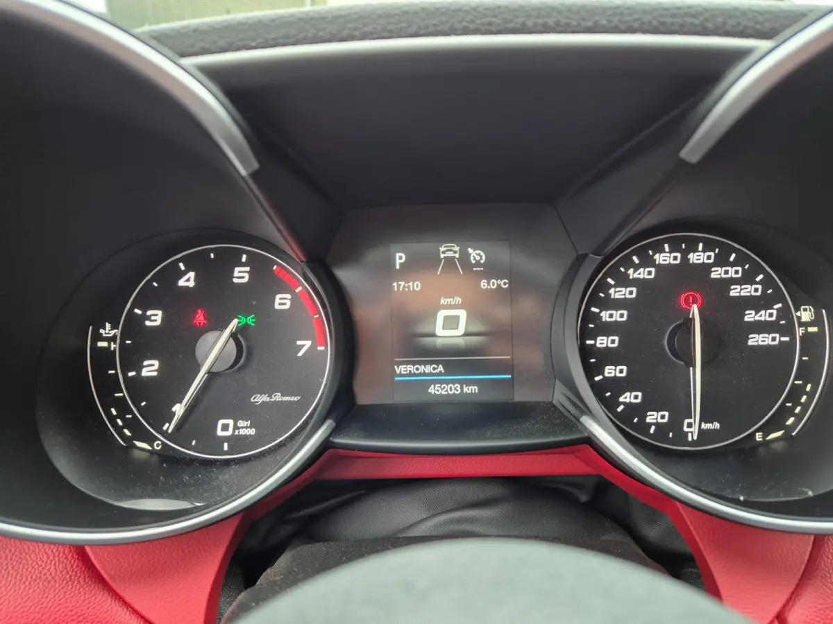 2.0 T AWD Veloce 280 PK Automaat Line Assist Camera Rood Leder Stuurverwarming