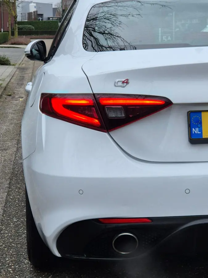 2.0 T AWD Veloce 280 PK Automaat Line Assist Camera Rood Leder Stuurverwarming