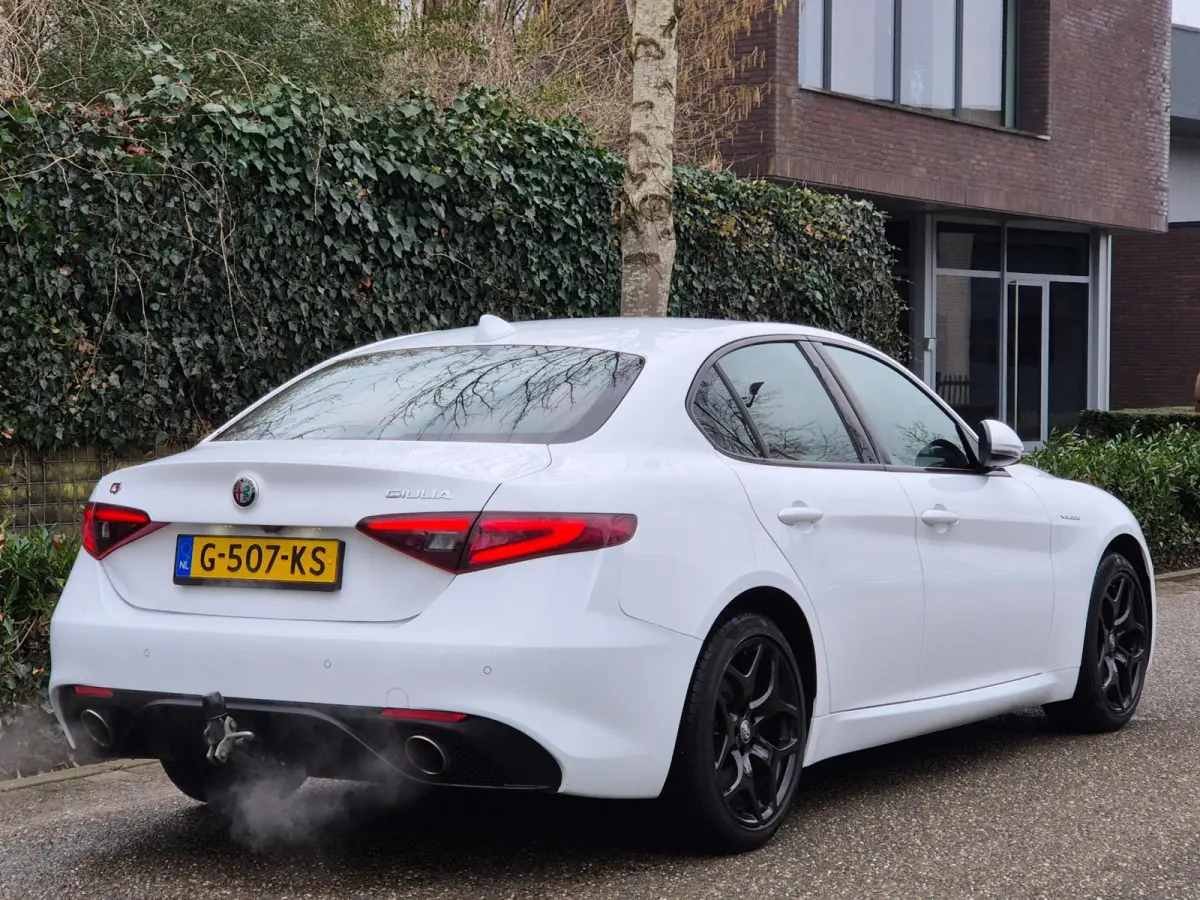 2.0 T AWD Veloce 280 PK Automaat Line Assist Camera Rood Leder Stuurverwarming