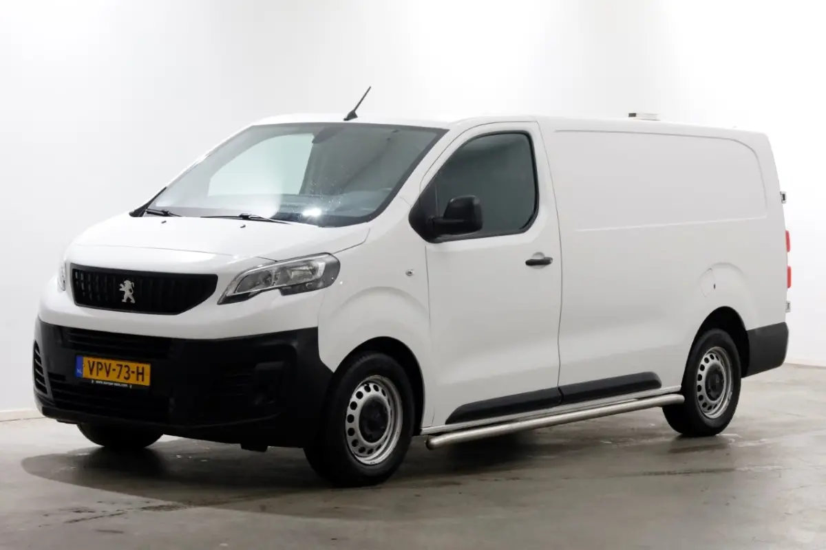 1.5 BlueHDI 102pk L3 Premium Airco/Navi/Camera 05-2022