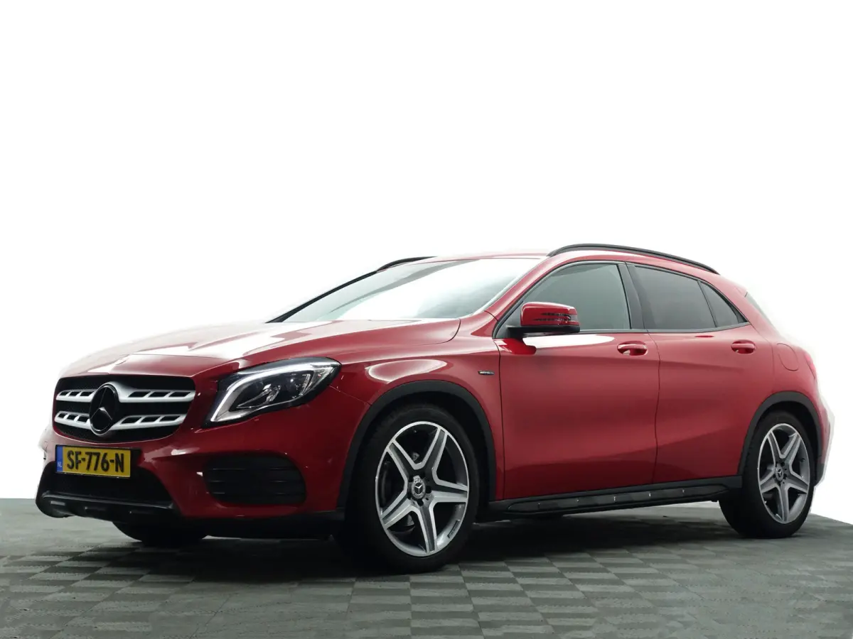 180 AMG Night Edition Aut- Keyless, Camera, Sfeerverlichting, Sport Interieur, Dynamic Select