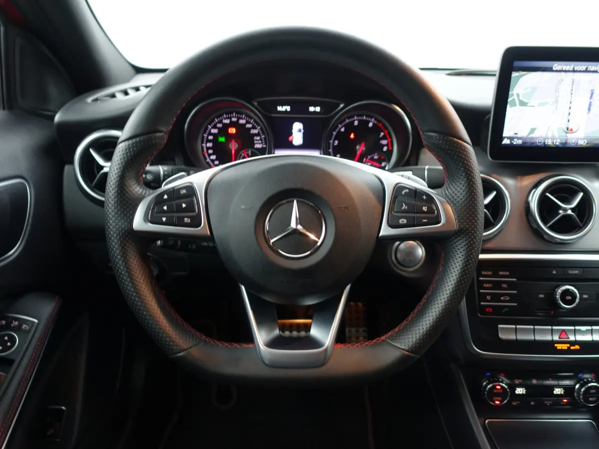 180 AMG Night Edition Aut- Keyless, Camera, Sfeerverlichting, Sport Interieur, Dynamic Select