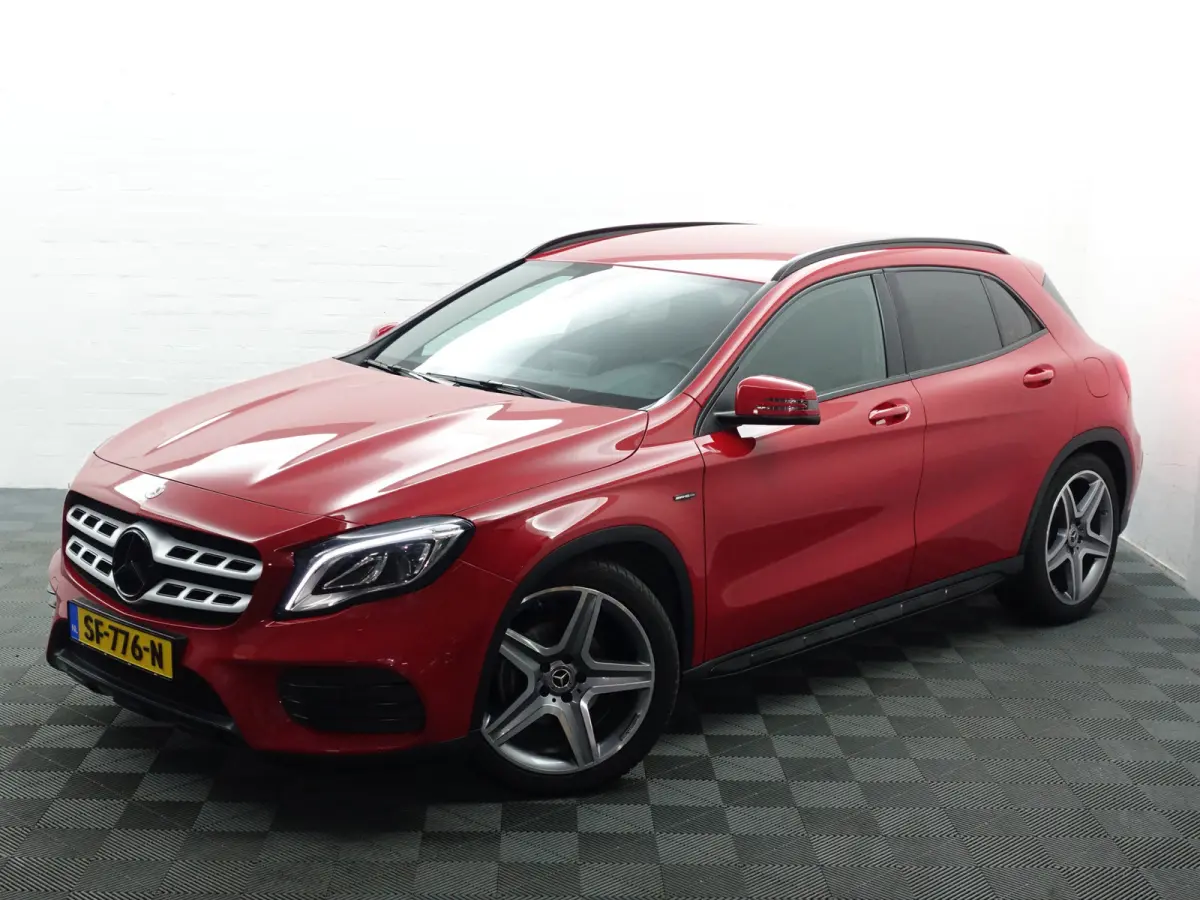 180 AMG Night Edition Aut- Keyless, Camera, Sfeerverlichting, Sport Interieur, Dynamic Select