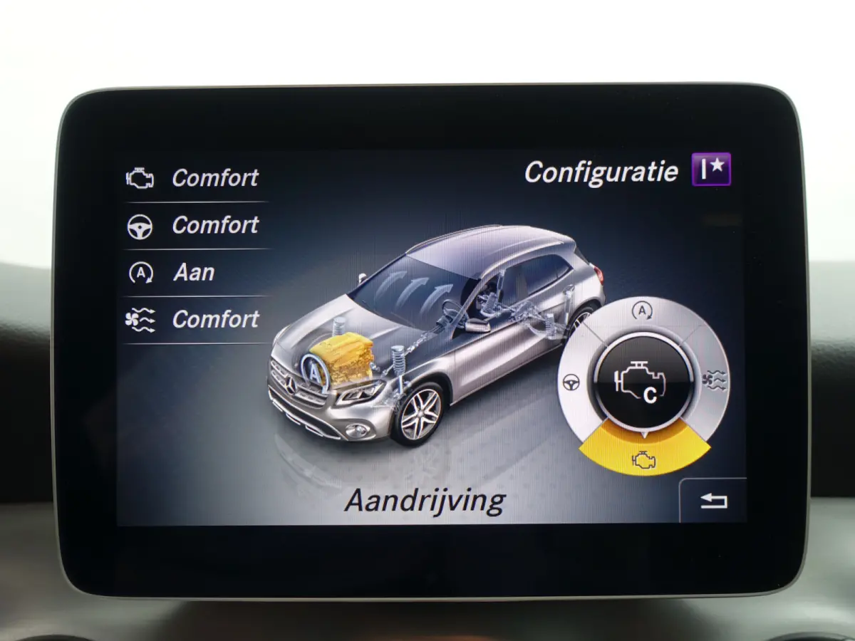 180 AMG Night Edition Aut- Keyless, Camera, Sfeerverlichting, Sport Interieur, Dynamic Select