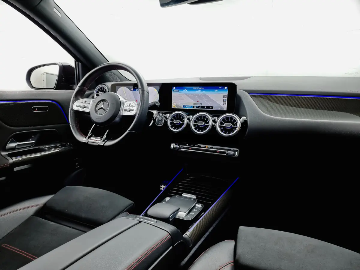 250 4-Matic AMG Night Edition Aut- Panoramadak, Sfeerverlichting, Carbon Pakket, Sideskirts, Camera