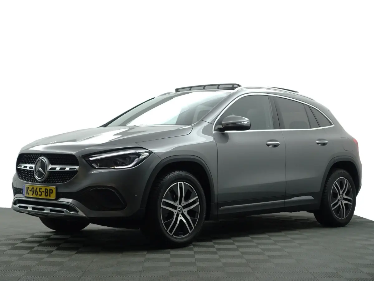 200 Premium Luxury Aut- Panoramadak, Memory Seats, Sfeerverlichting, Camera, Leder Interieur