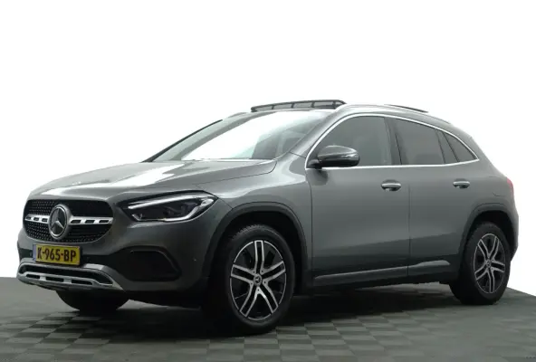 200 Premium Luxury Aut- Panoramadak, Memory Seats, Sfeerverlichting, Camera, Leder Interieur
