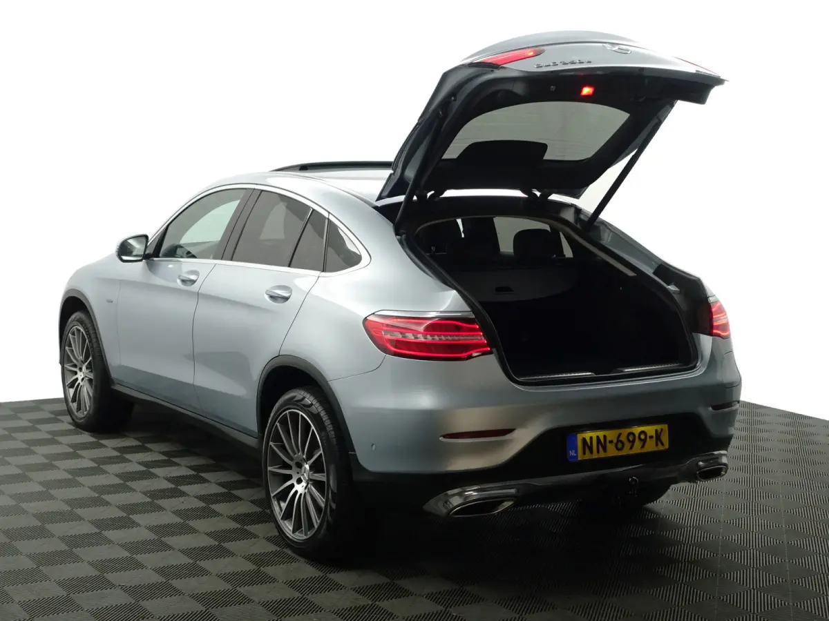 350e 4MATIC AMG Prestige Plus Aut- Schuifdak, Burmester Audio, Keyless, Lane Assist, Xenon Led, Leder Interieur
