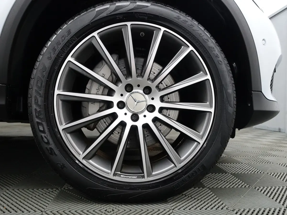 350e 4MATIC AMG Prestige Plus Aut- Schuifdak, Burmester Audio, Keyless, Lane Assist, Xenon Led, Leder Interieur