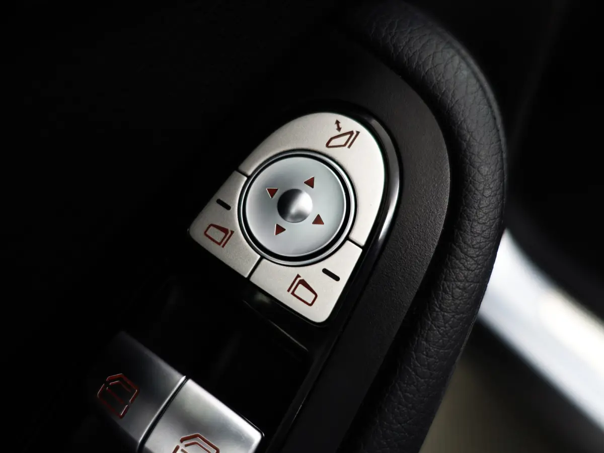 350e 4MATIC AMG Prestige Plus Aut- Schuifdak, Burmester Audio, Keyless, Lane Assist, Xenon Led, Leder Interieur