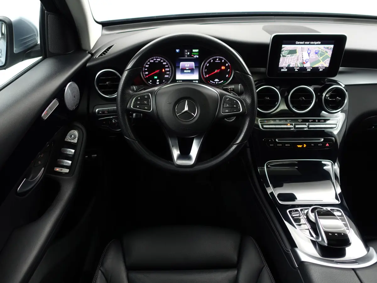 350e 4MATIC AMG Prestige Plus Aut- Schuifdak, Burmester Audio, Keyless, Lane Assist, Xenon Led, Leder Interieur