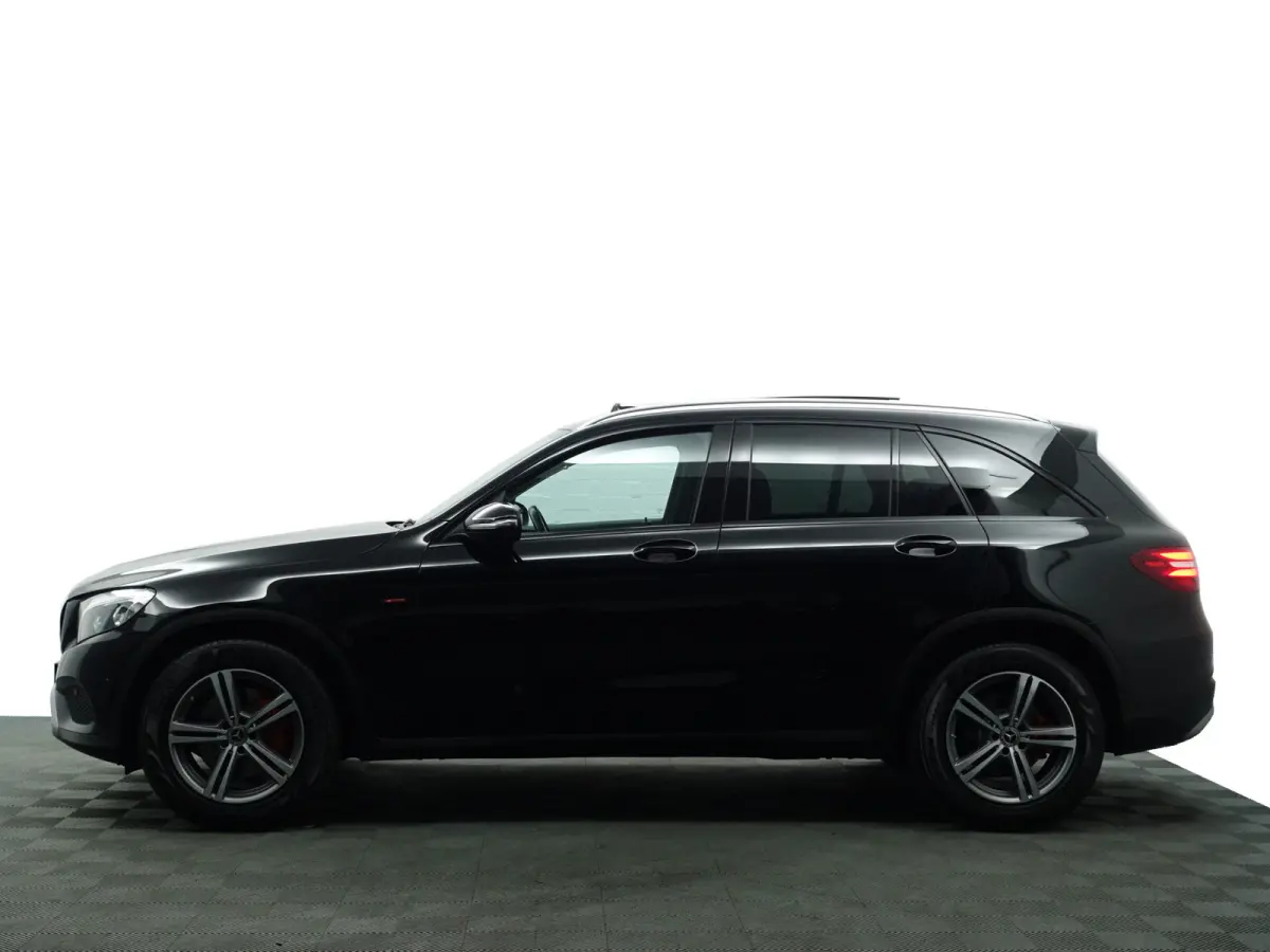 220 d 4MATIC AMG Premium Plus Aut- Panoramadak, 360 Camera, Sfeerverlichting, Ada Cruise, Elek Trekhaak, Leder Sport Interieur