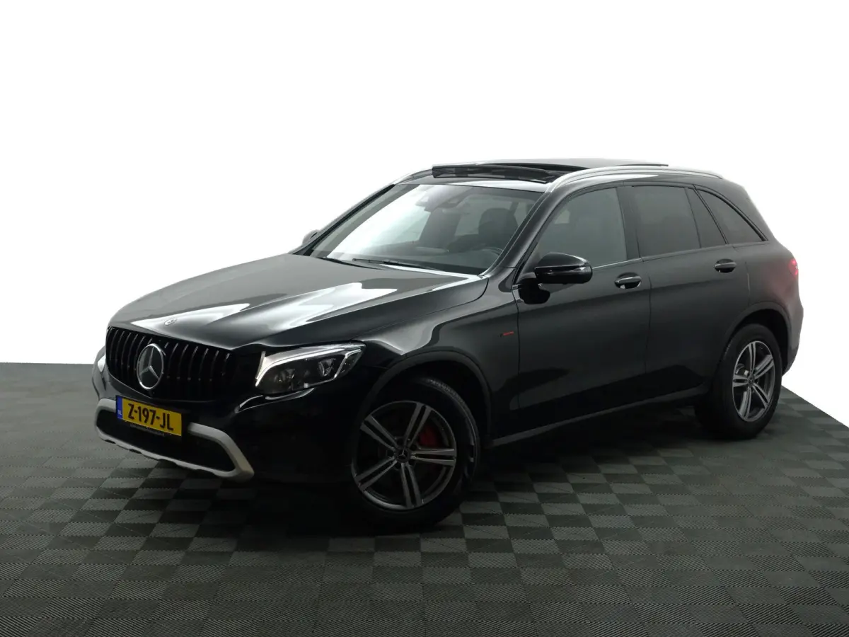 220 d 4MATIC AMG Premium Plus Aut- Panoramadak, 360 Camera, Sfeerverlichting, Ada Cruise, Elek Trekhaak, Leder Sport Interieur