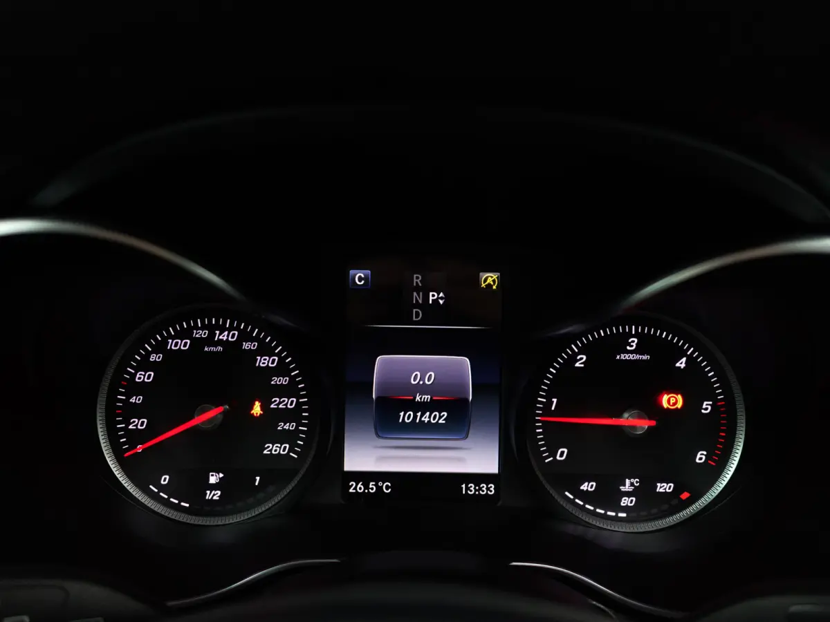 220 d 4MATIC AMG Premium Plus Aut- Panoramadak, 360 Camera, Sfeerverlichting, Ada Cruise, Elek Trekhaak, Leder Sport Interieur