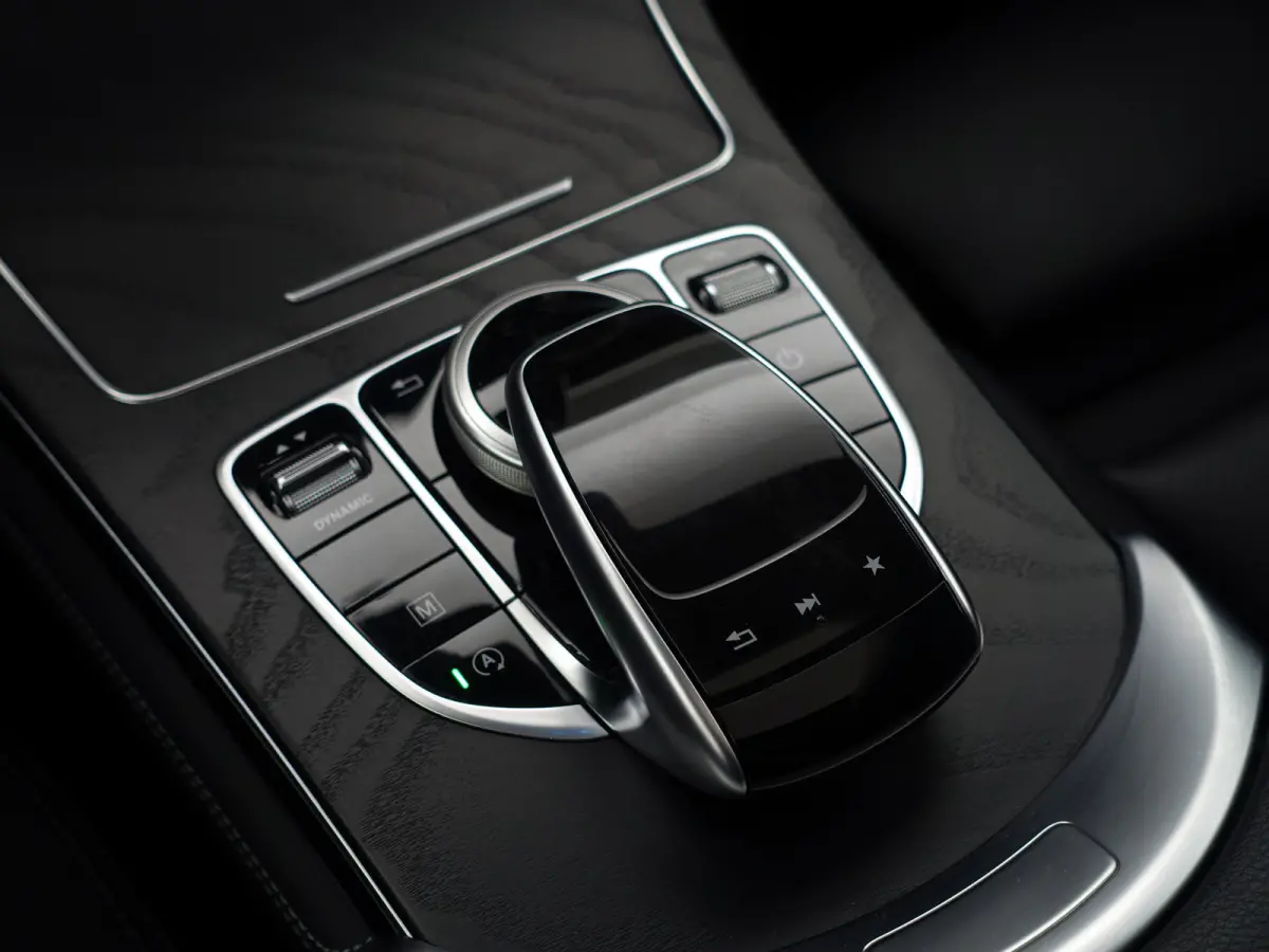 220 d 4MATIC AMG Premium Plus Aut- Panoramadak, 360 Camera, Sfeerverlichting, Ada Cruise, Elek Trekhaak, Leder Sport Interieur