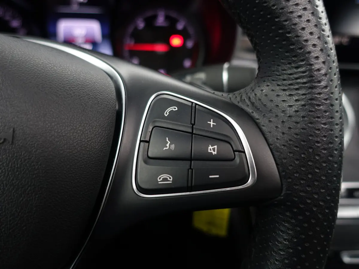 220 d 4MATIC AMG Premium Plus Aut- Panoramadak, 360 Camera, Sfeerverlichting, Ada Cruise, Elek Trekhaak, Leder Sport Interieur