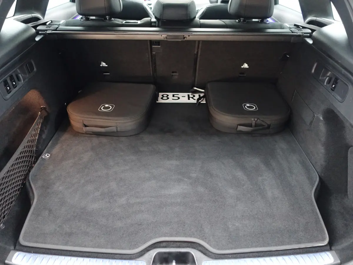 400e 4MATIC AMG Line- Achteras besturing, Burmester Audio, Head Up, Panoramadak, Carbon, Sfeerverlichting