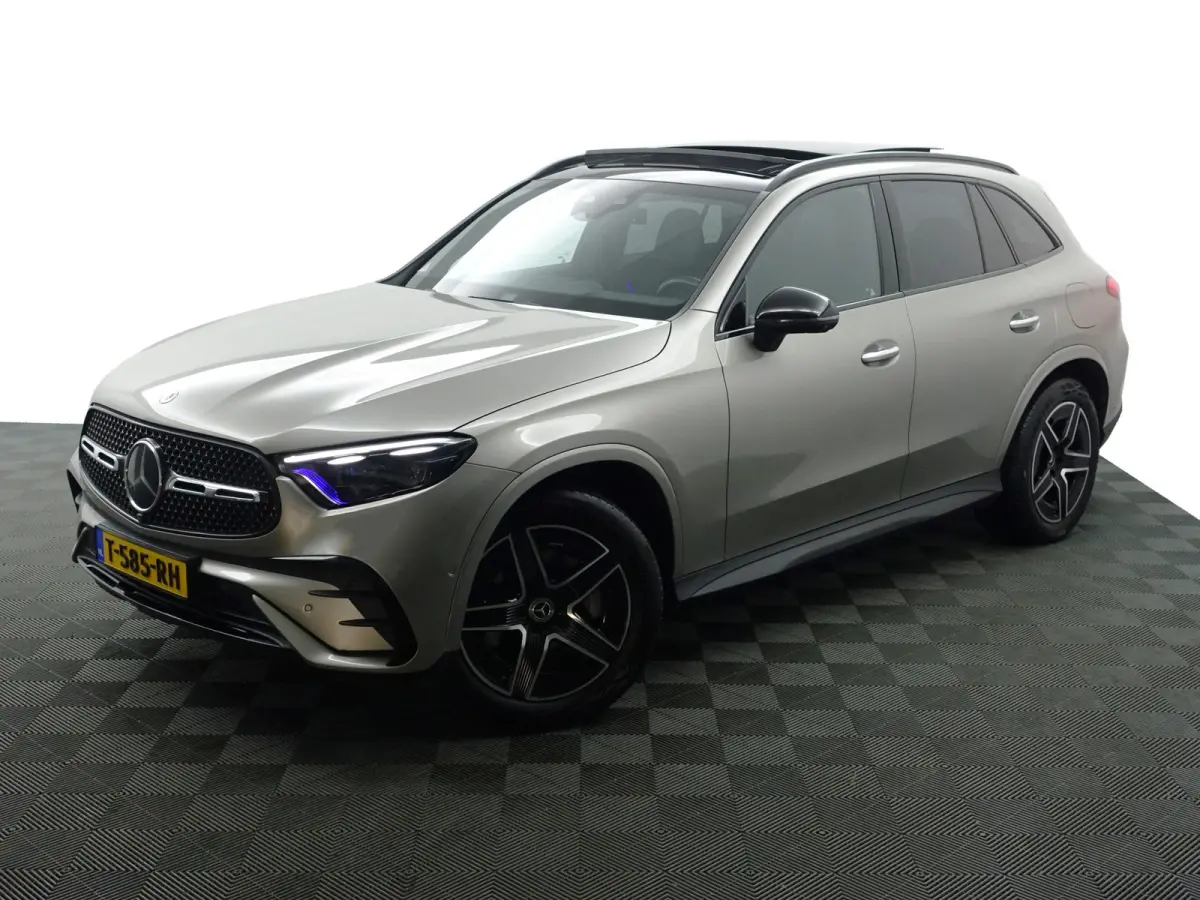 400e 4MATIC AMG Line- Achteras besturing, Burmester Audio, Head Up, Panoramadak, Carbon, Sfeerverlichting