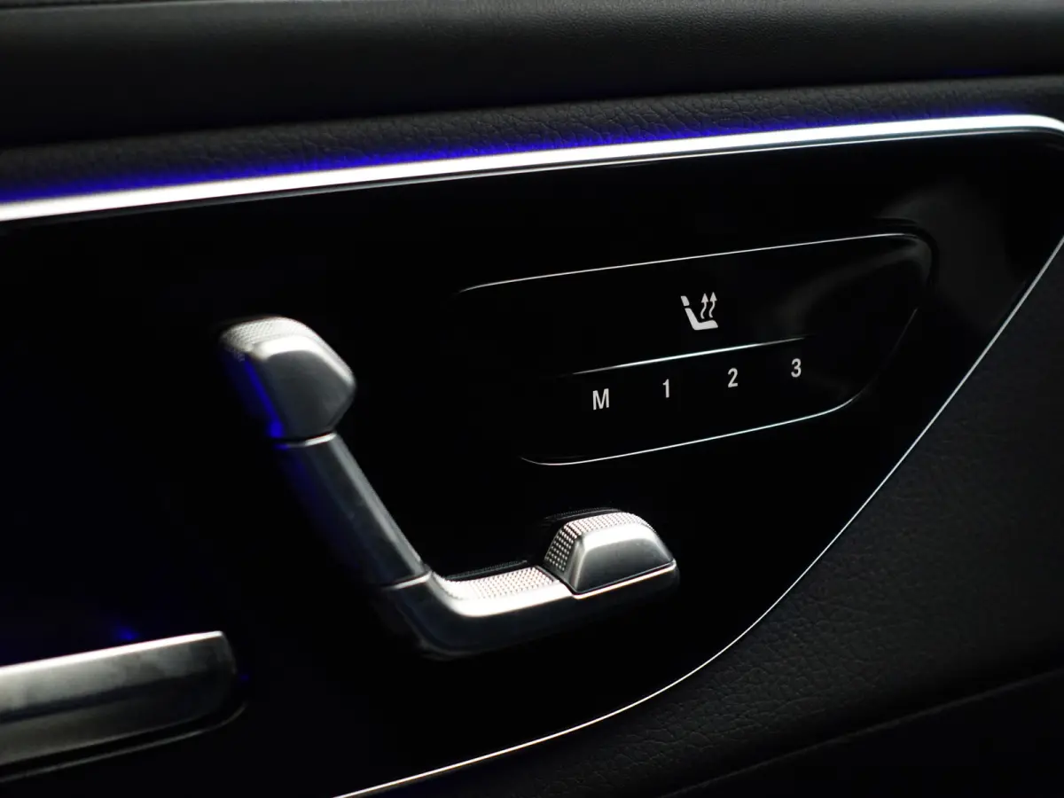 400e 4MATIC AMG Line- Achteras besturing, Burmester Audio, Head Up, Panoramadak, Carbon, Sfeerverlichting