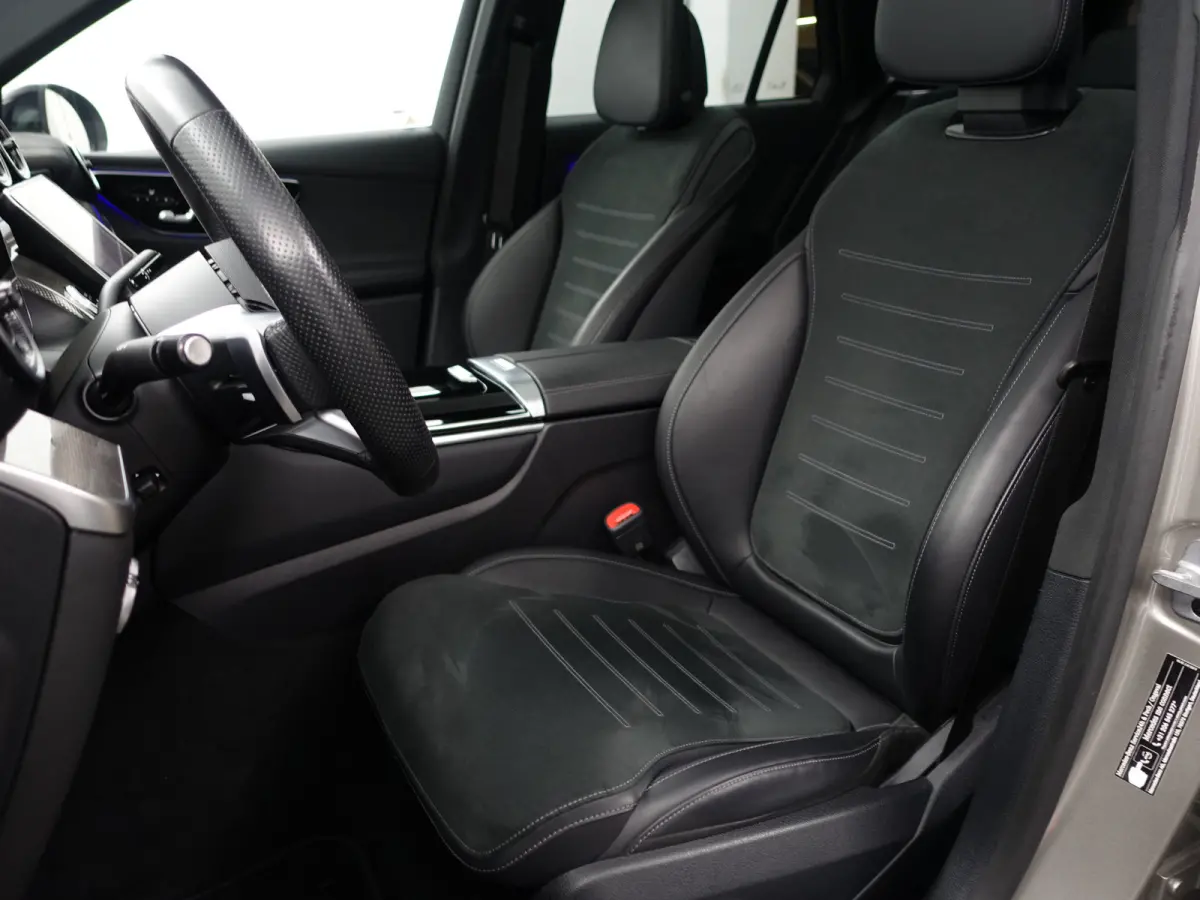 400e 4MATIC AMG Line- Achteras besturing, Burmester Audio, Head Up, Panoramadak, Carbon, Sfeerverlichting