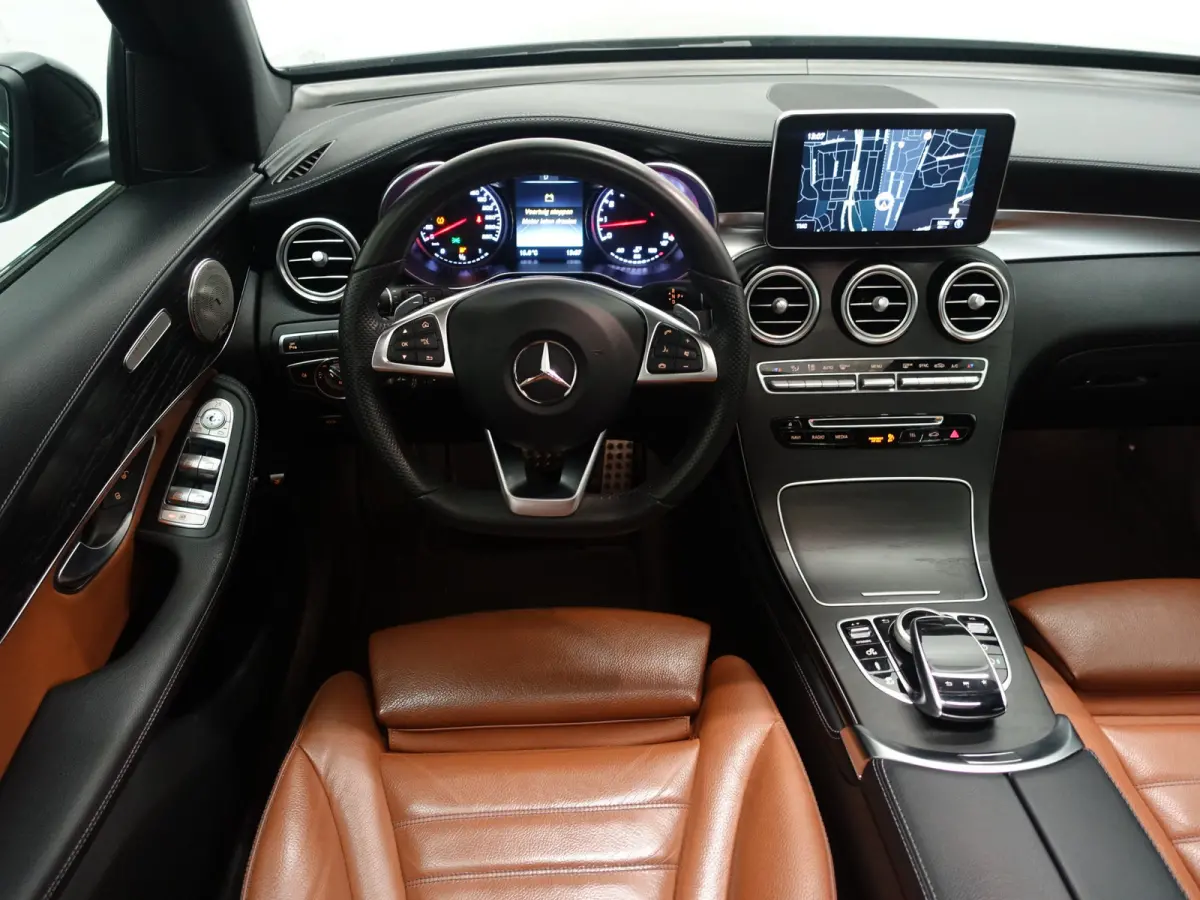 43 AMG 4MATIC Aut- Panoramadak, Burmester Surround Audio, Ada Cruise, Camera, Nappa Leder Interieur