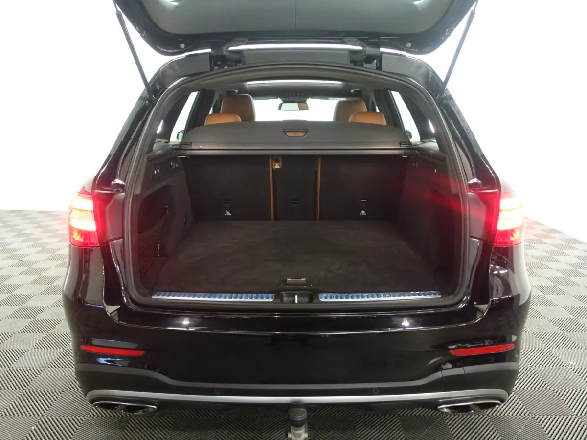 43 AMG 4MATIC Aut- Panoramadak, Burmester Surround Audio, Ada Cruise, Camera, Nappa Leder Interieur