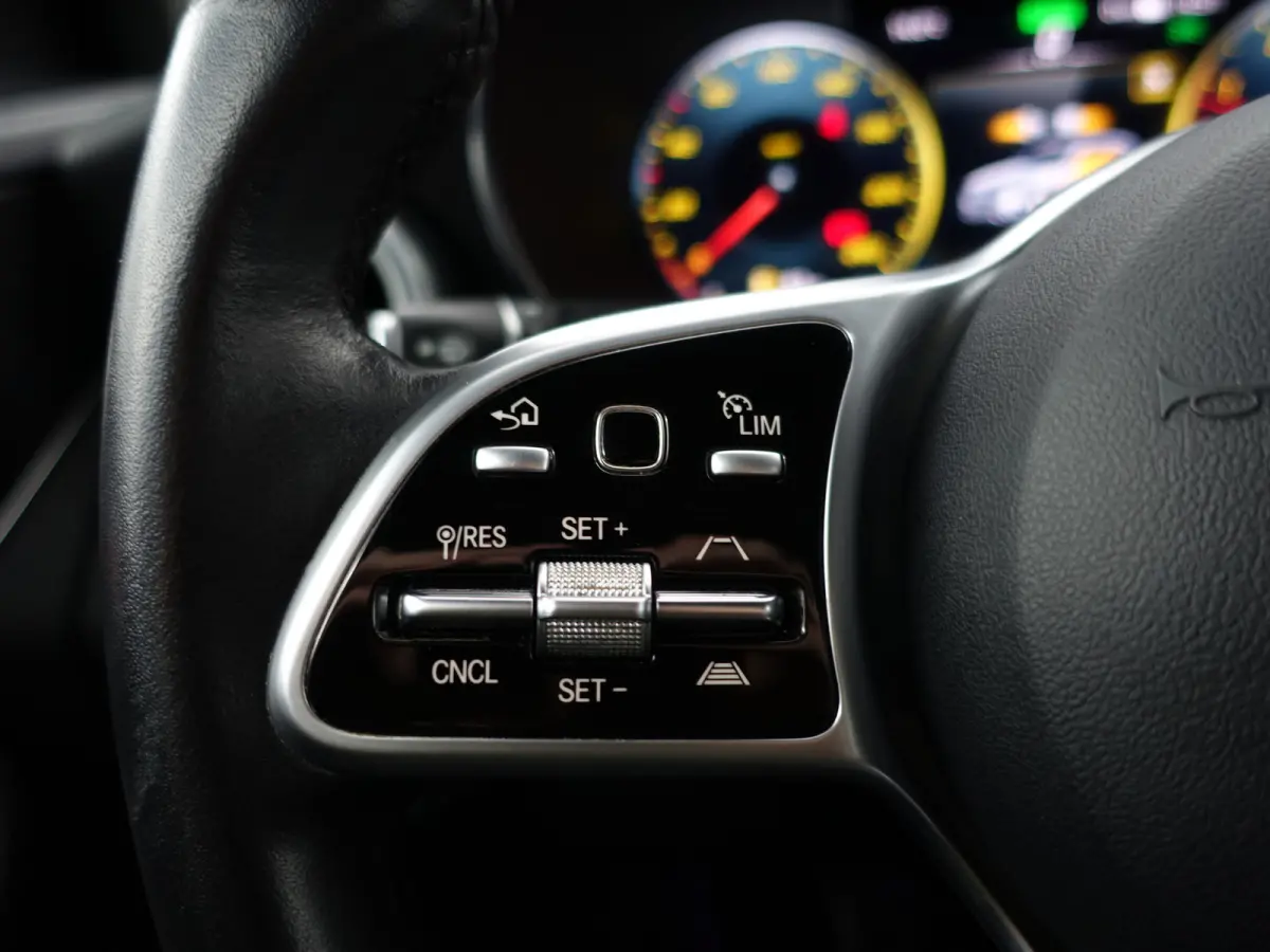 300de 335pk 4MATIC AMG Prestige aut- Panoramadak, Virtual Cockpit, Burmester, Sfeerverlichting, 360 Camera, Keyless, Elek Trekhaak, Xenon Led