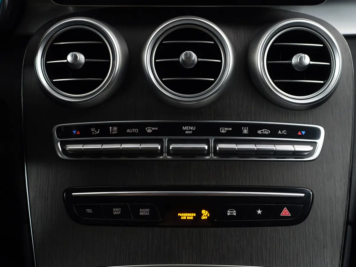 300de 335pk 4MATIC AMG Prestige aut- Panoramadak, Virtual Cockpit, Burmester, Sfeerverlichting, 360 Camera, Keyless, Elek Trekhaak, Xenon Led