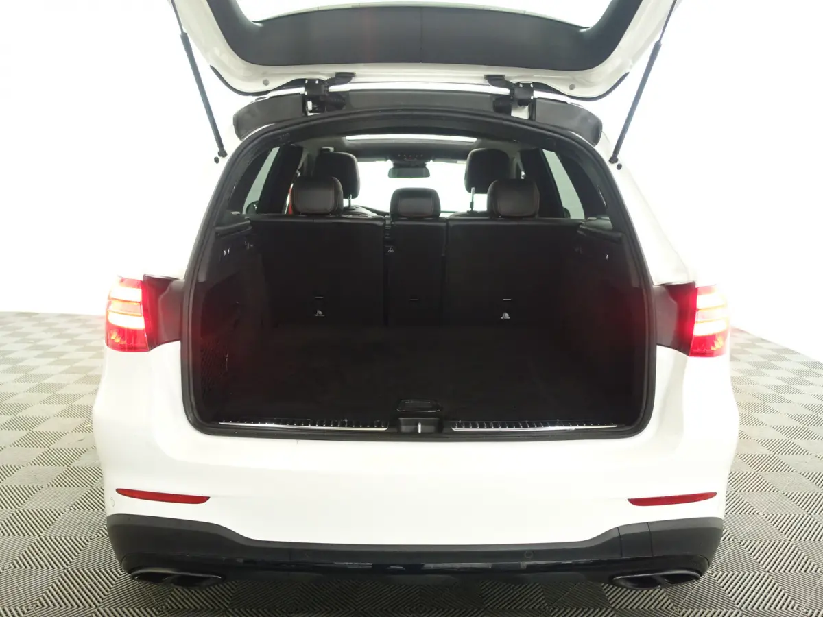 43 AMG 368pk 4MATIC Aut- Panoramadak, Burmester Surround Audio, Camera, Sfeerverlichting, Rode Interieur afwerking