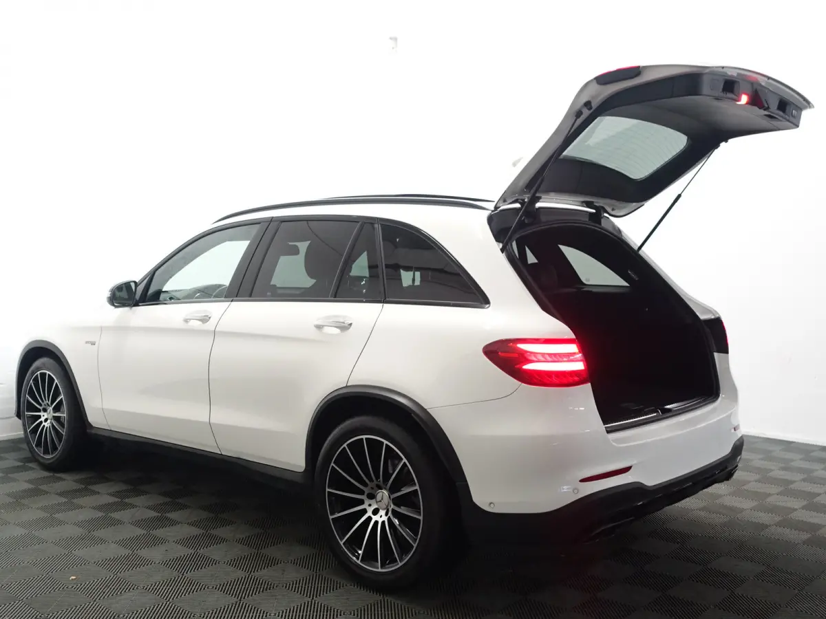 43 AMG 368pk 4MATIC Aut- Panoramadak, Burmester Surround Audio, Camera, Sfeerverlichting, Rode Interieur afwerking