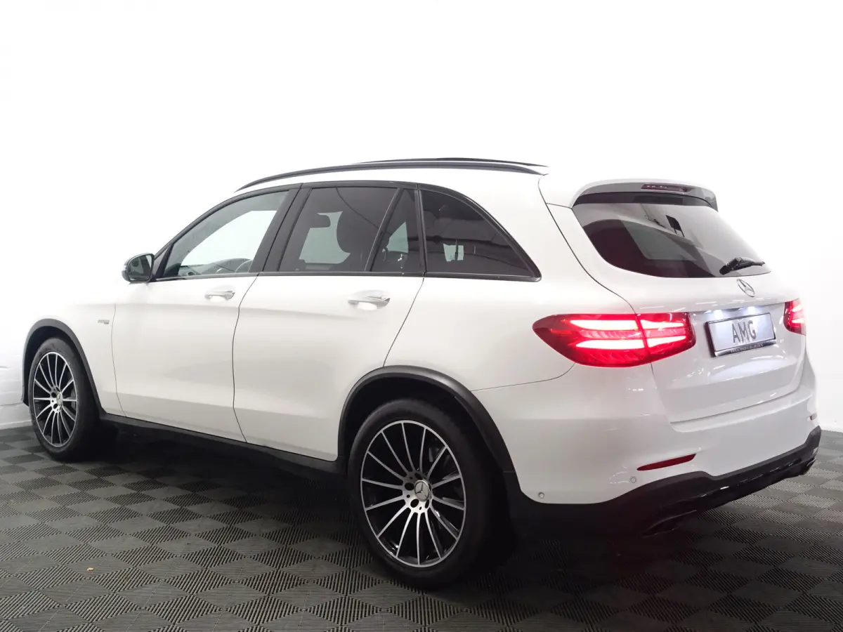 43 AMG 368pk 4MATIC Aut- Panoramadak, Burmester Surround Audio, Camera, Sfeerverlichting, Rode Interieur afwerking