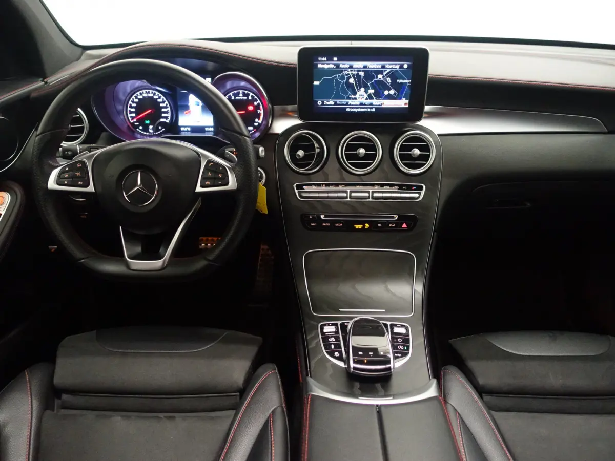43 AMG 368pk 4MATIC Aut- Panoramadak, Burmester Surround Audio, Camera, Sfeerverlichting, Rode Interieur afwerking