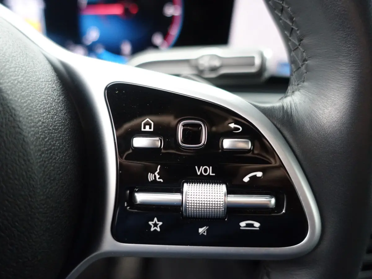 300 d 4MATIC AMG Night Edition- Alcantara sterrenhemel, Elek Stoelen, Sfeerverlichting, CarPlay