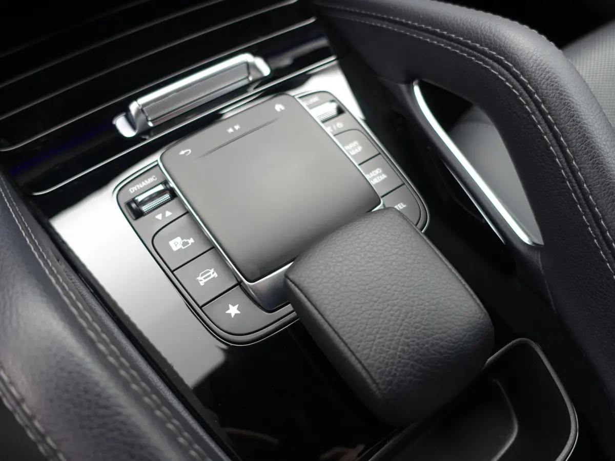 300 d 4MATIC AMG Night Edition- Alcantara sterrenhemel, Elek Stoelen, Sfeerverlichting, CarPlay