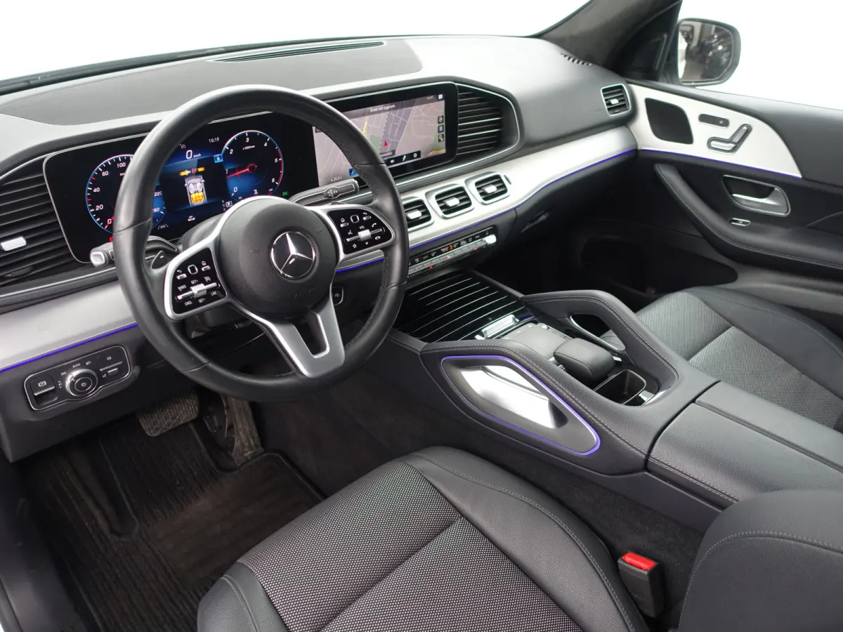 300 d 4MATIC AMG Night Edition- Alcantara sterrenhemel, Elek Stoelen, Sfeerverlichting, CarPlay