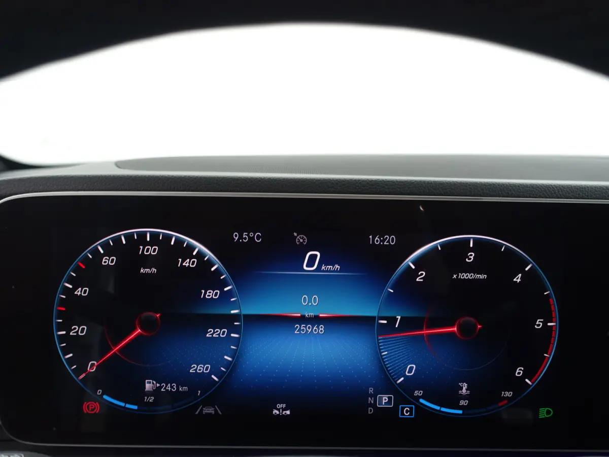 300 d 4MATIC AMG Night Edition- Alcantara sterrenhemel, Elek Stoelen, Sfeerverlichting, CarPlay