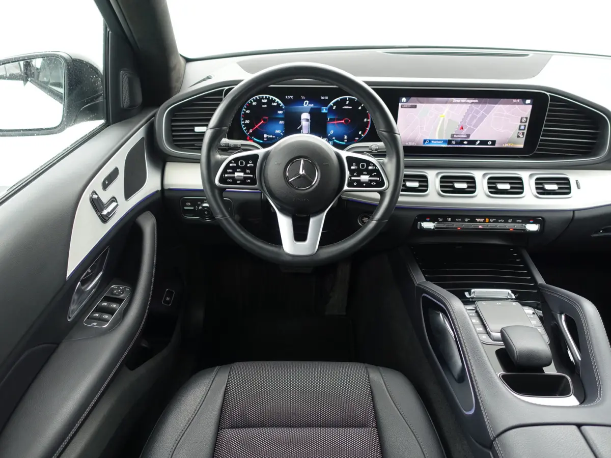 300 d 4MATIC AMG Night Edition- Alcantara sterrenhemel, Elek Stoelen, Sfeerverlichting, CarPlay