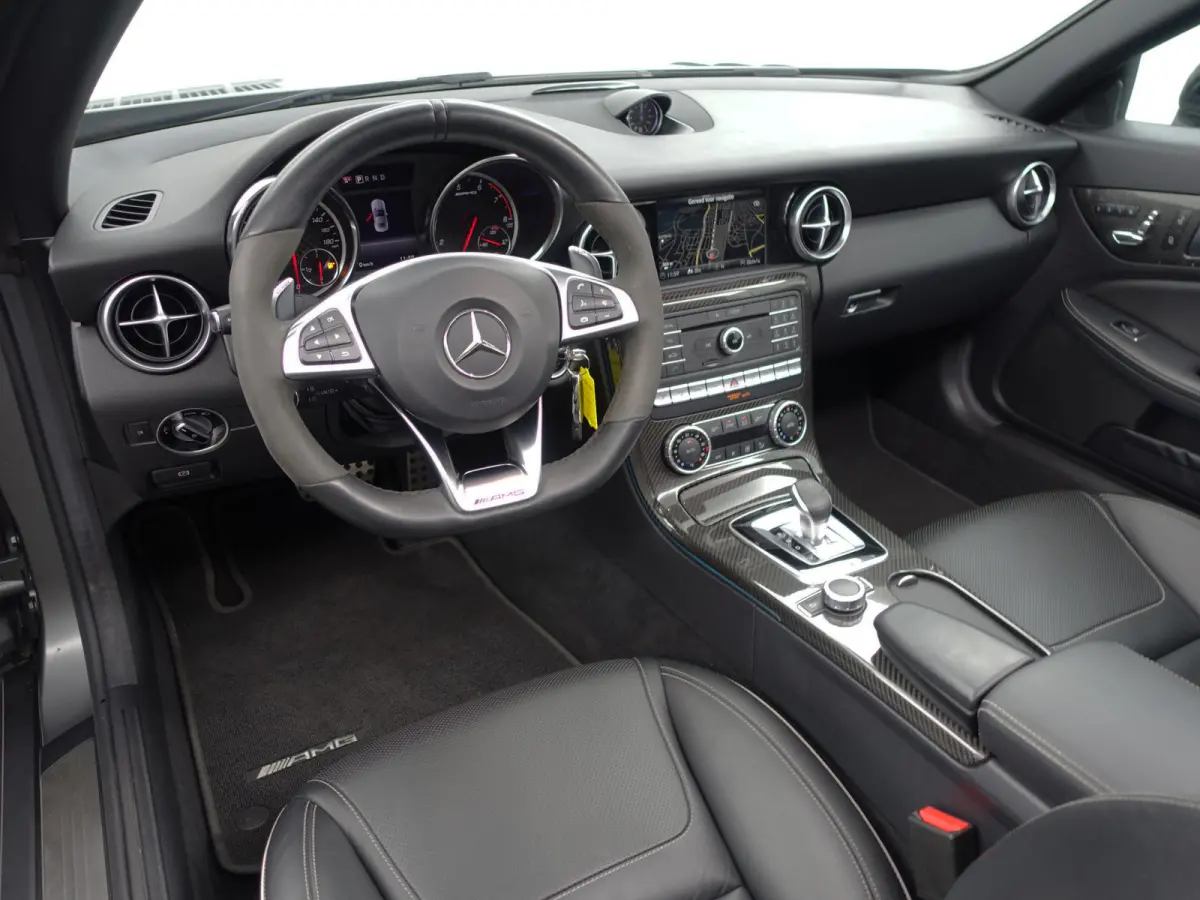 43 AMG 368pk Designo Aut- Carbon Pakket, IWC, Memory Seats, Mountaungrijs Magno, Magic Sky Control